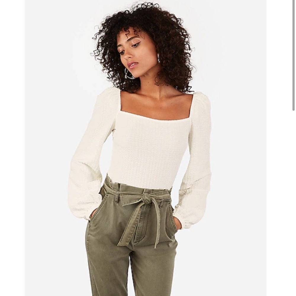 Express puff sleeve top